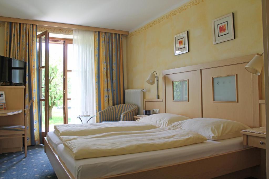 Ferienhotel Herzog Neumarkt am Wallersee Habitación foto